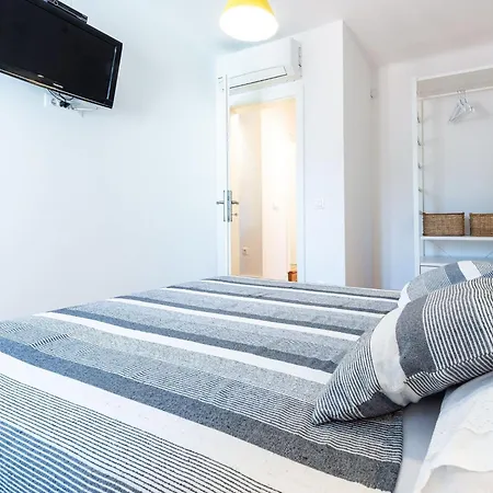 Simovi - Two Bedroom With View