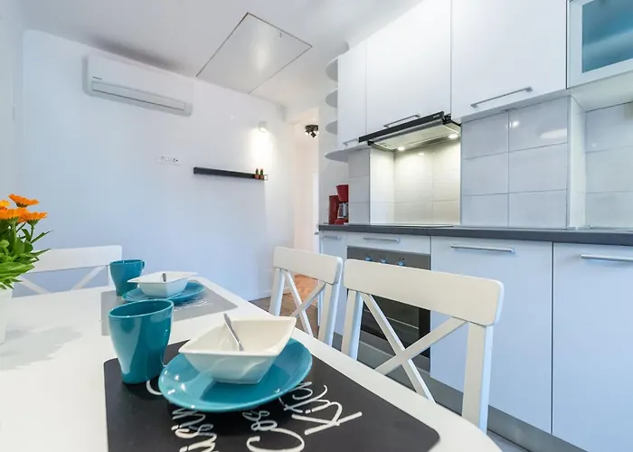 Simovi - Two Bedroom With View דירה דוברובניק