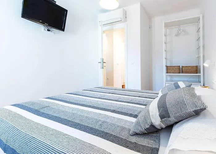 Simovi - Two Bedroom With View